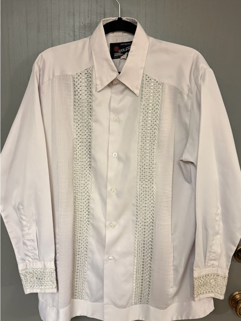 Men's Light being Guayabera Shirt Cancun